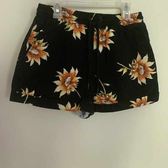 Forever 21 sunflower print shorts Size Medium elastic waist - Picture 2 of 2